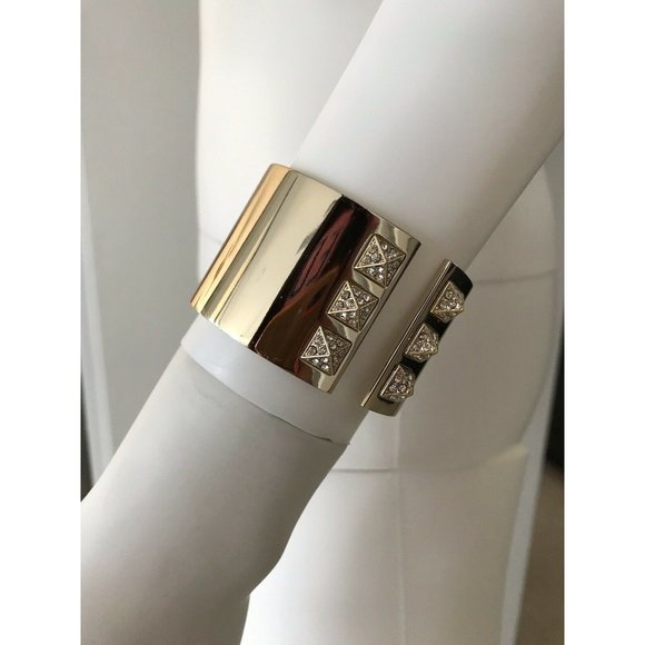 Victoria's Secret Scandalous Cuff Bracelet Gold Sexy Pyramid Limited Edition - Picture 5 of 12